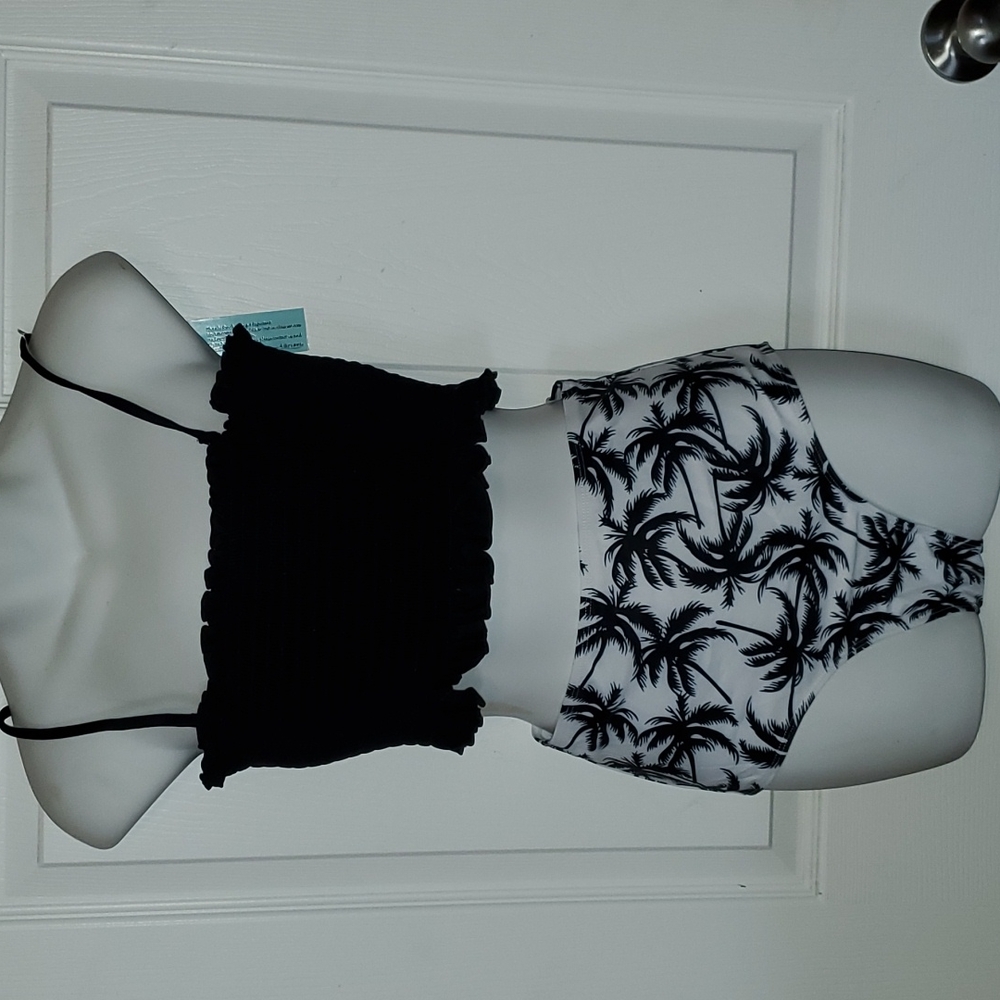 Brand new swim suit